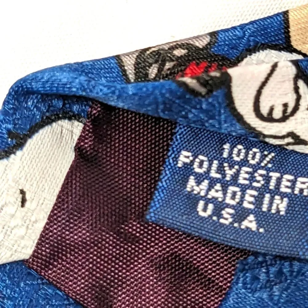 Charlie Brown And Gang  Charlie &. Snoopy Man's Best Friend Tie 100% Polyester - Picture 5 of 5